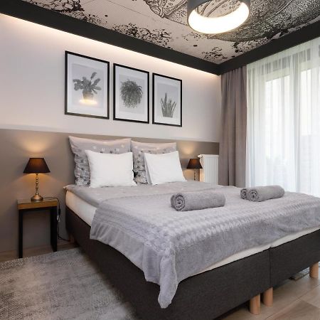Jacuzzi Apartments كراكوفيا المظهر الخارجي الصورة