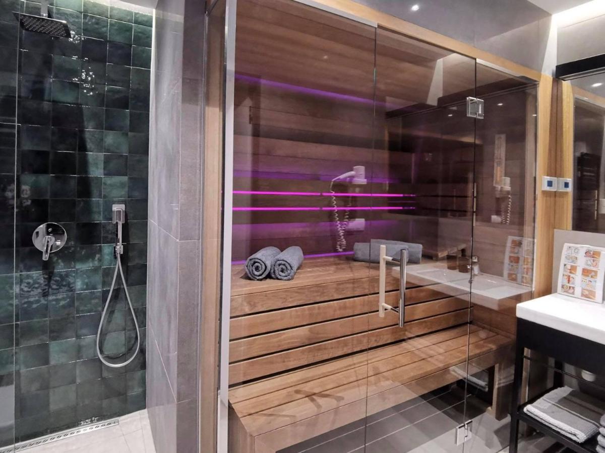 Jacuzzi Apartments كراكوفيا المظهر الخارجي الصورة