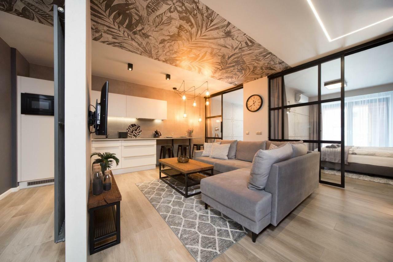 Jacuzzi Apartments كراكوفيا المظهر الخارجي الصورة
