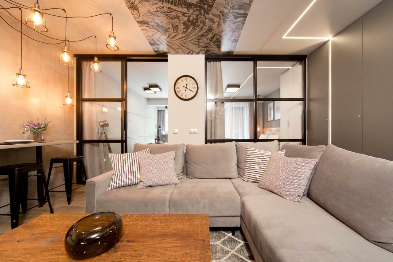 Jacuzzi Apartments كراكوفيا المظهر الخارجي الصورة