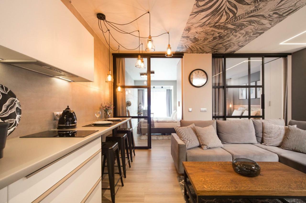 Jacuzzi Apartments كراكوفيا المظهر الخارجي الصورة