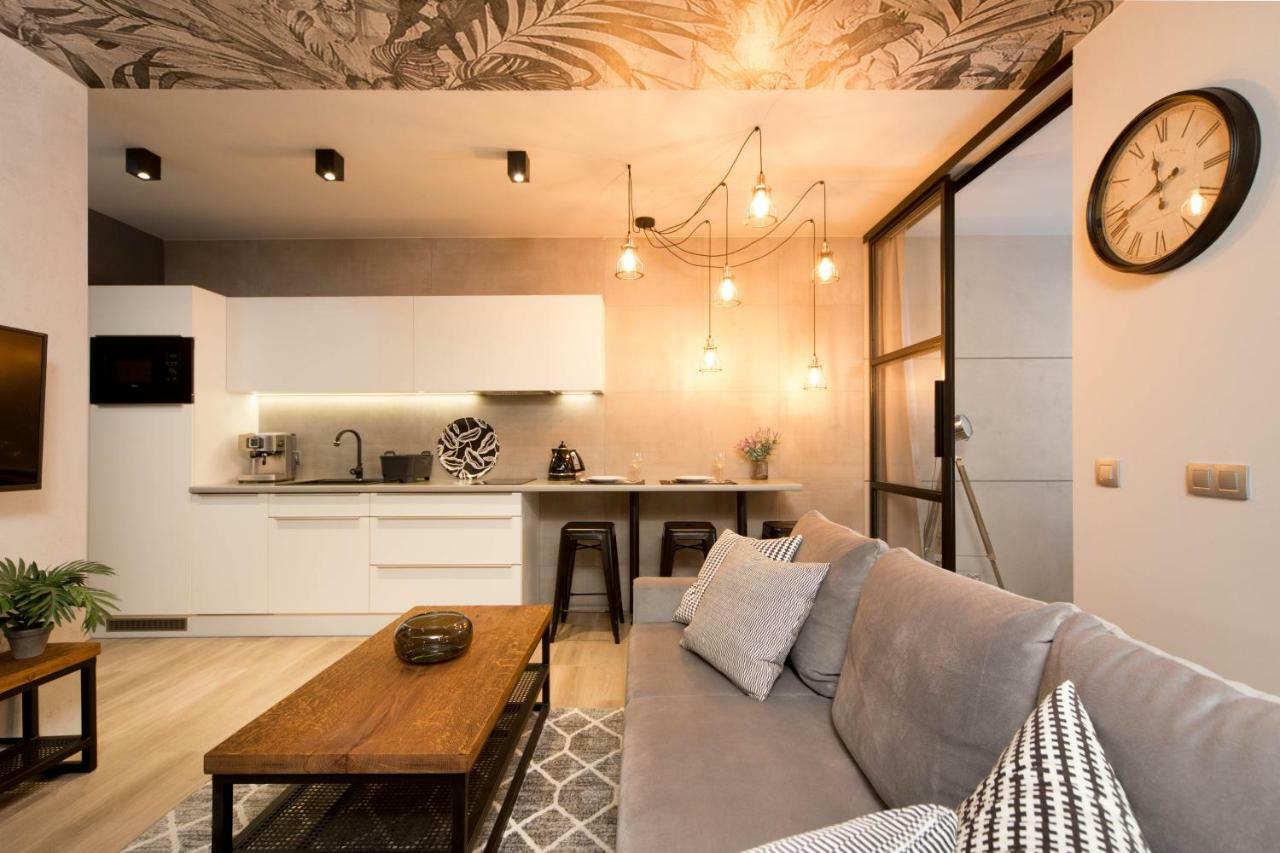 Jacuzzi Apartments كراكوفيا المظهر الخارجي الصورة