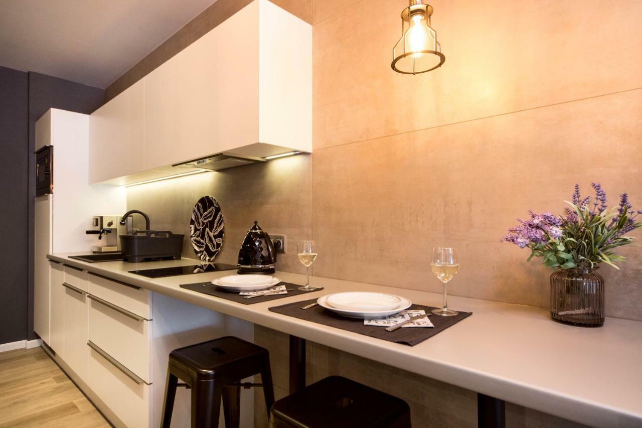 Jacuzzi Apartments كراكوفيا المظهر الخارجي الصورة